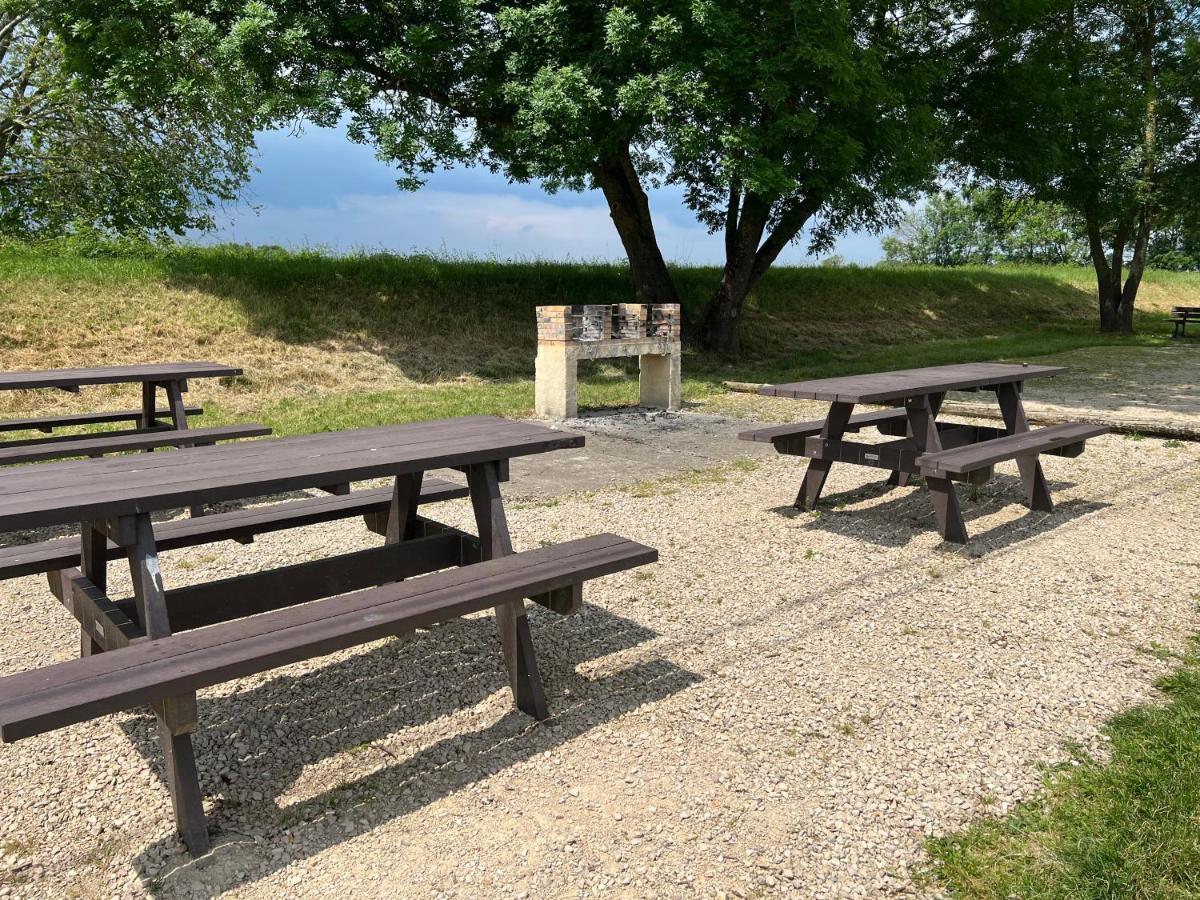 Gites De La Chapelle Gigny-sur-Saone 外观 照片